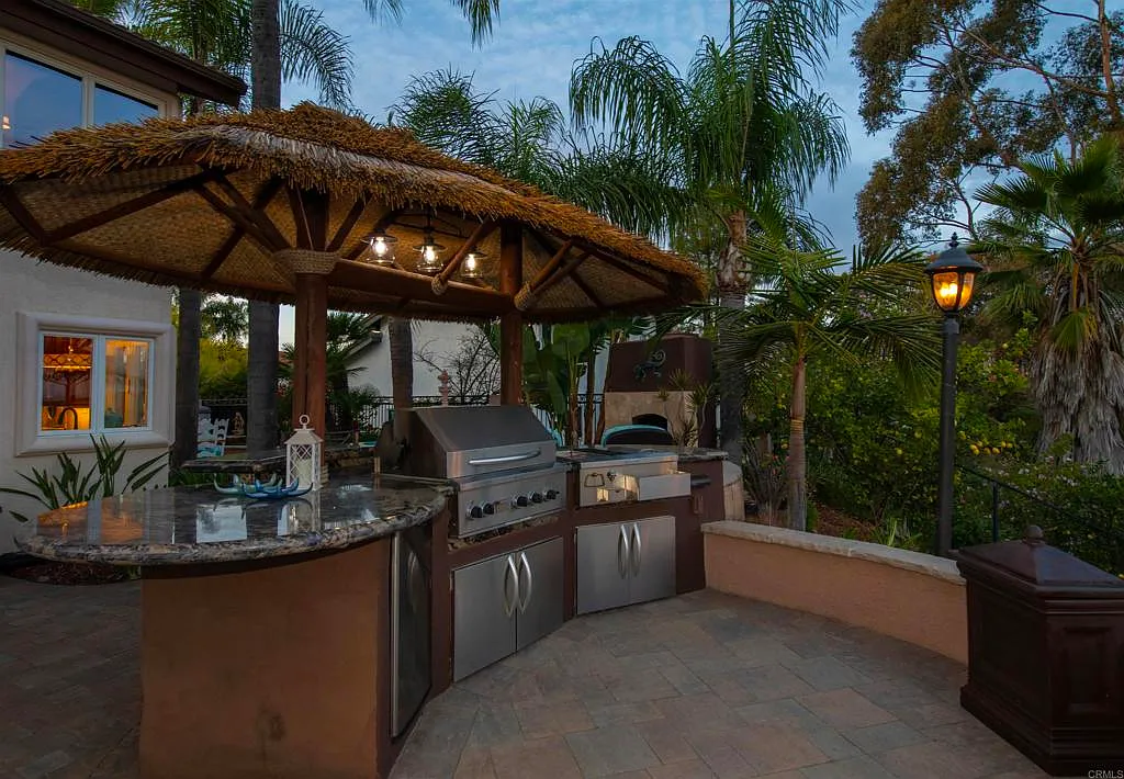 10737 Birch Bluff Ave -52