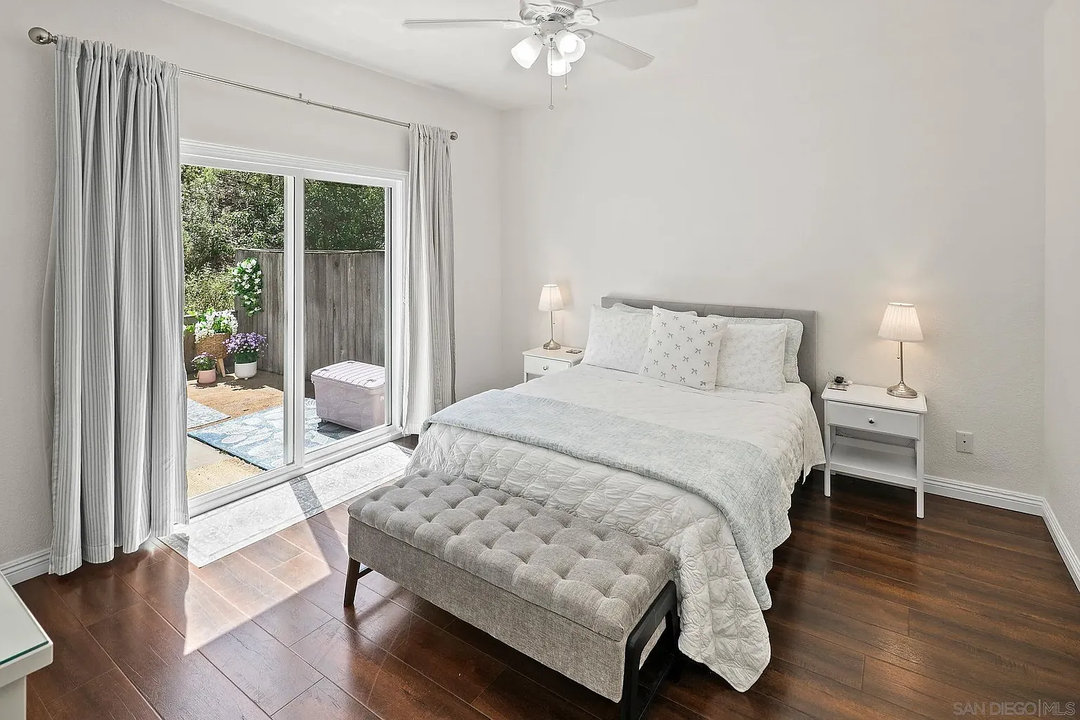 9985 Scripps Westview Way 4-11