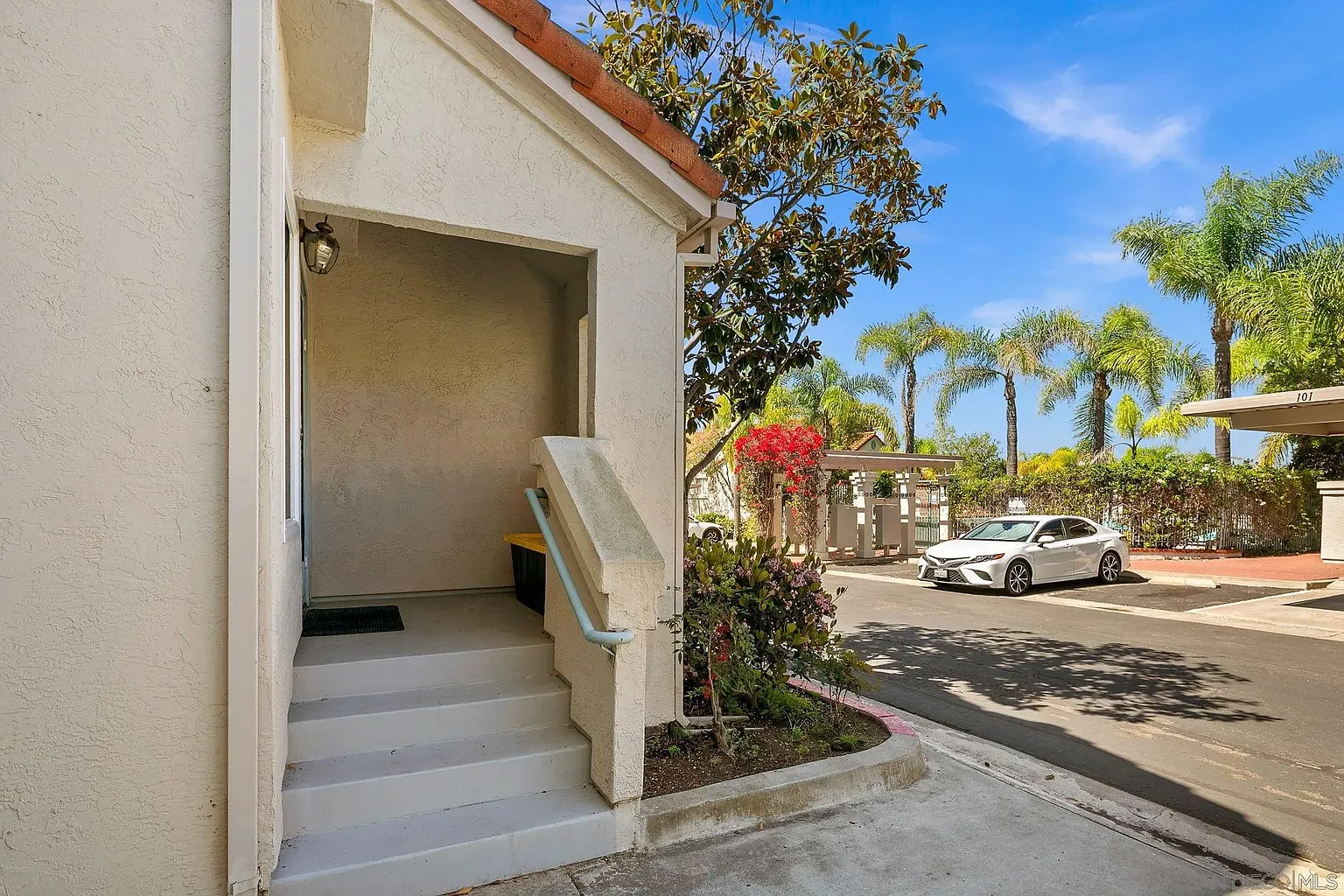 9985 Scripps Westview Way 4-24