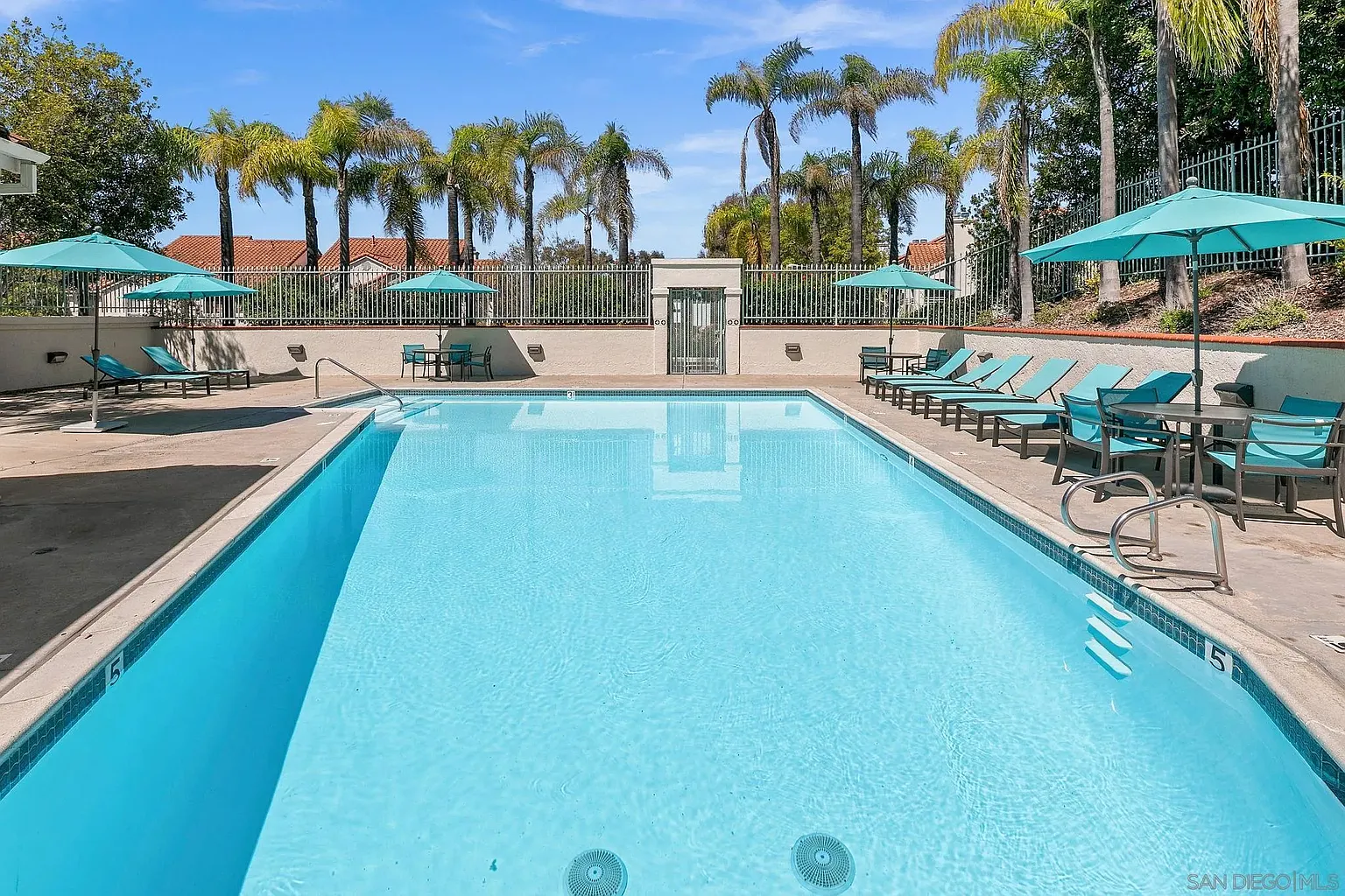 9985 Scripps Westview Way 4-26
