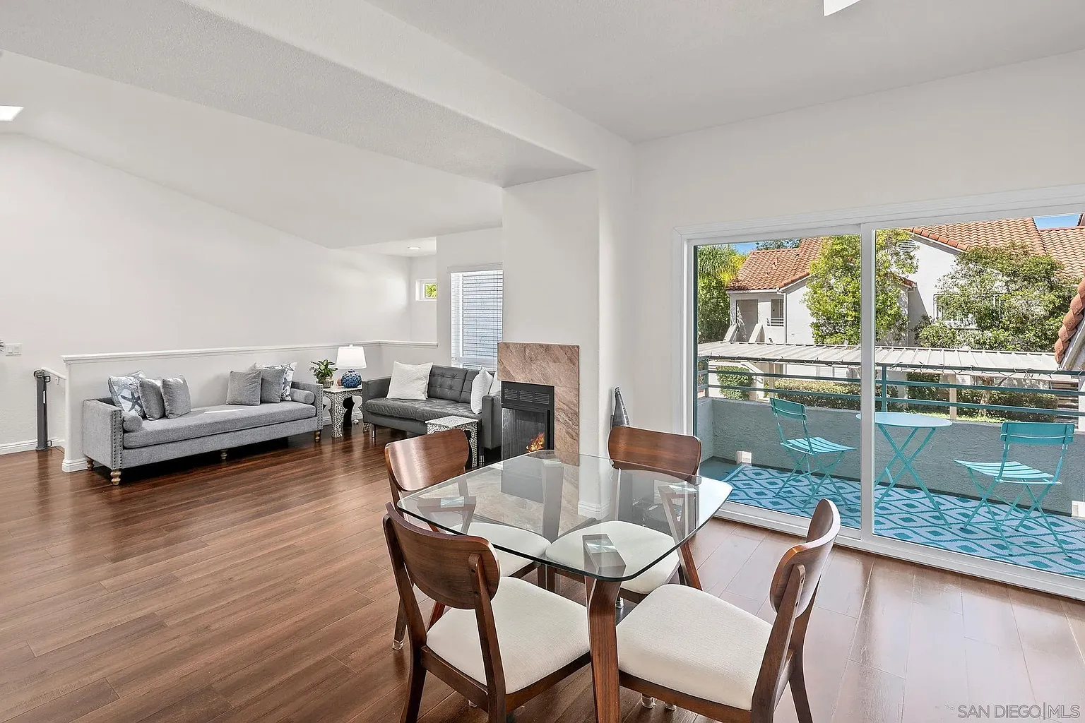 9985 Scripps Westview Way 4-5